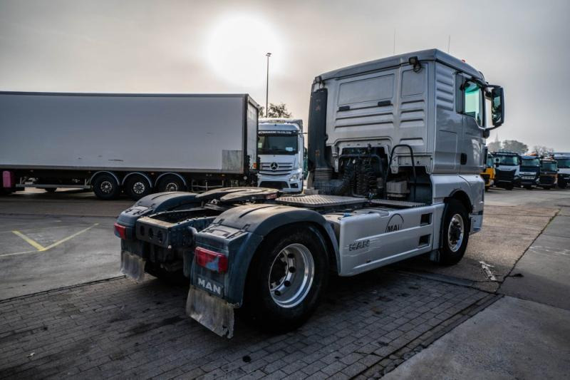 MAN TGX 18.540 XL BLS - 4X4H + KIPHYDR. - Trekker: afbeelding 4 MAN TGX 18.540 XL BLS - 4X4H + KIPHYDR. - Trekker: afbeelding 4