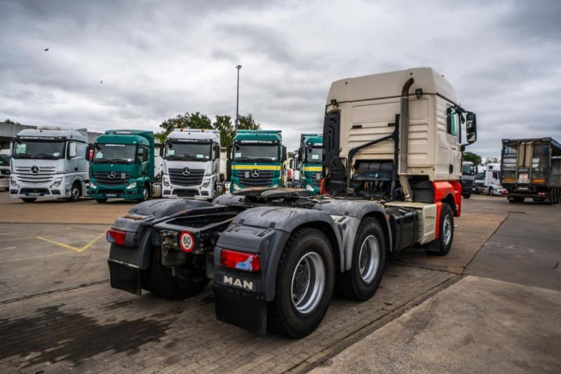 MAN TGX 33.560 XLX BLS+BIG AXLES+INTARDER - Trekker: afbeelding 4 MAN TGX 33.560 XLX BLS+BIG AXLES+INTARDER - Trekker: afbeelding 4