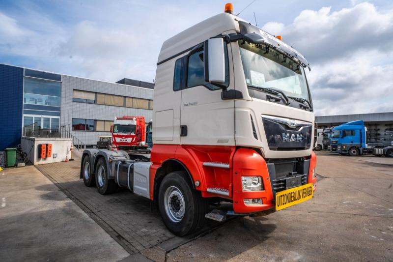 MAN TGX 33.560 XLX BLS+BIG AXLES+INTARDER - Trekker: afbeelding 2 MAN TGX 33.560 XLX BLS+BIG AXLES+INTARDER - Trekker: afbeelding 2