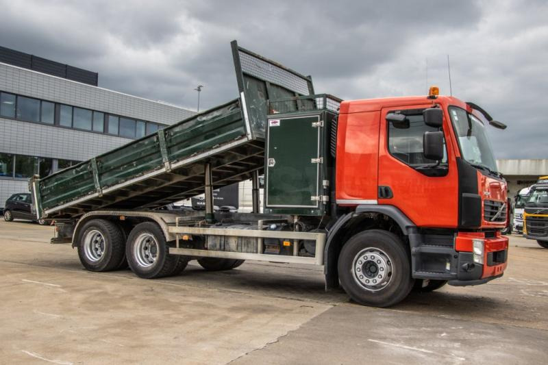 Volvo FE 300 - 172 890 KM - Kipper vrachtwagen: afbeelding 2 Volvo FE 300 - 172 890 KM - Kipper vrachtwagen: afbeelding 2