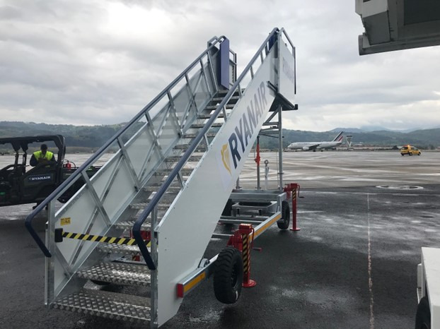 AERO-GSE B737 - A320 Towable - Passagierstrap: afbeelding 2 AERO-GSE B737 - A320 Towable - Passagierstrap: afbeelding 2