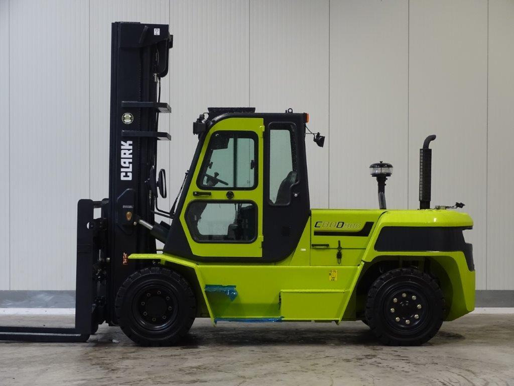 Clark C80D900 - TRIPLEX - NEU - Diesel heftruck: afbeelding 3 Clark C80D900 - TRIPLEX - NEU - Diesel heftruck: afbeelding 3
