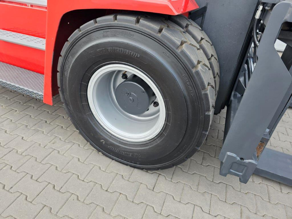 Kalmar DCE120-12 - Diesel heftruck: afbeelding 2 Kalmar DCE120-12 - Diesel heftruck: afbeelding 2