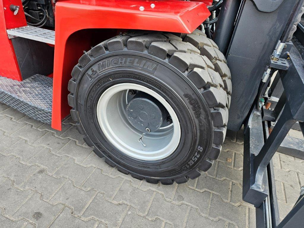 Kalmar DCE80-6 - Empty Containers Handler - Diesel heftruck: afbeelding 2 Kalmar DCE80-6 - Empty Containers Handler - Diesel heftruck: afbeelding 2