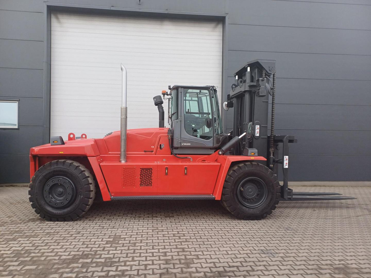 Kalmar DCG250-12LB - Diesel heftruck: afbeelding 4 Kalmar DCG250-12LB - Diesel heftruck: afbeelding 4