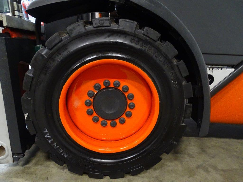 Linde H30D - TRIPLEX - Diesel heftruck: afbeelding 2 Linde H30D - TRIPLEX - Diesel heftruck: afbeelding 2