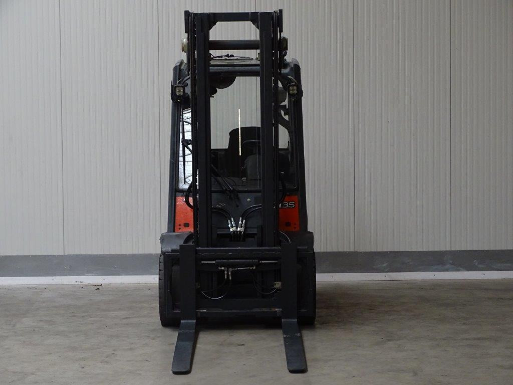 Linde H35D - Diesel heftruck: afbeelding 5 Linde H35D - Diesel heftruck: afbeelding 5
