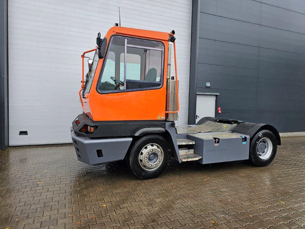 Terberg YT182 - Terminal trekker: afbeelding 1 Terberg YT182 - Terminal trekker: afbeelding 1