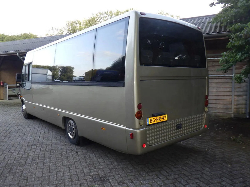 Mercedes-Benz 814 D Touringcar / 26 persoons 814 D Touringcar / 26 persoons Bladgeveerd / Manual - Personenwagen: afbeelding 3 Mercedes-Benz 814 D Touringcar / 26 persoons 814 D Touringcar / 26 persoons Bladgeveerd / Manual - Personenwagen: afbeelding 3