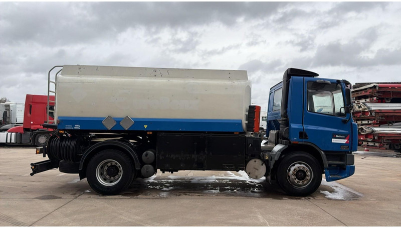 DAF CF 75.290 (15000L / 2 COMPARTIMENTS / MANUAL PUMP / EURO 2 / MANUAL GEARBOX) - Tankwagen: afbeelding 3 DAF CF 75.290 (15000L / 2 COMPARTIMENTS / MANUAL PUMP / EURO 2 / MANUAL GEARBOX) - Tankwagen: afbeelding 3