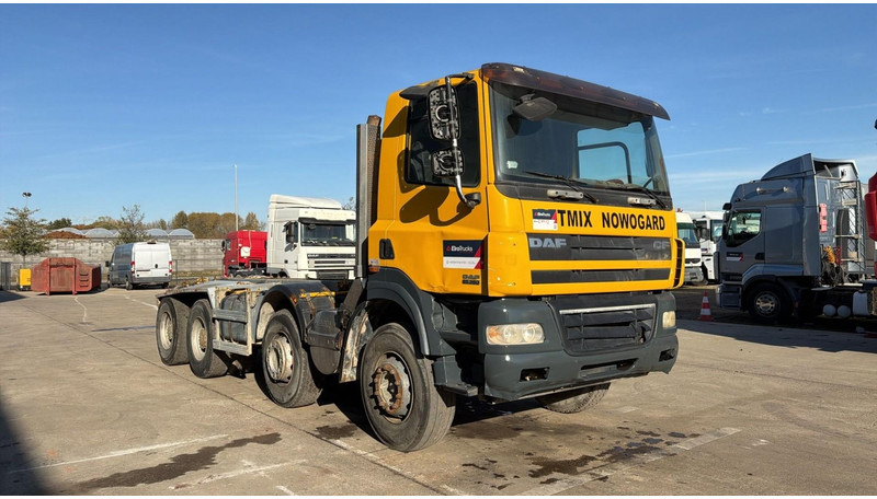 DAF CF 85.360 (BOITE MANUELLE / MANUAL GEARBOX / BIG HUB / GRAND PONT / LAMES / 8X4) - Chassis vrachtwagen: afbeelding 3 DAF CF 85.360 (BOITE MANUELLE / MANUAL GEARBOX / BIG HUB / GRAND PONT / LAMES / 8X4) - Chassis vrachtwagen: afbeelding 3