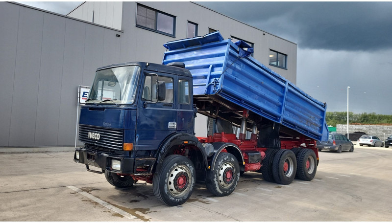 Iveco Magirus 340-34 (GRAND PONT / LAMES / POMPE MANUELLE / PARFAIT) - Kipper vrachtwagen: afbeelding 1 Iveco Magirus 340-34 (GRAND PONT / LAMES / POMPE MANUELLE / PARFAIT) - Kipper vrachtwagen: afbeelding 1