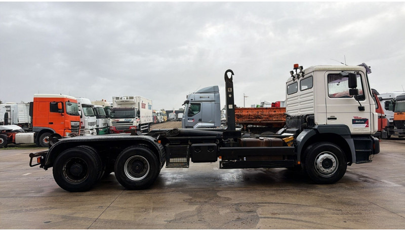 MAN 26.403 (STEEL SUSP. / LAMES / BIG AXLE / PERFECT CONDITION / CLEAN / 6 CYLINDER) - Chassis vrachtwagen: afbeelding 3 MAN 26.403 (STEEL SUSP. / LAMES / BIG AXLE / PERFECT CONDITION / CLEAN / 6 CYLINDER) - Chassis vrachtwagen: afbeelding 3