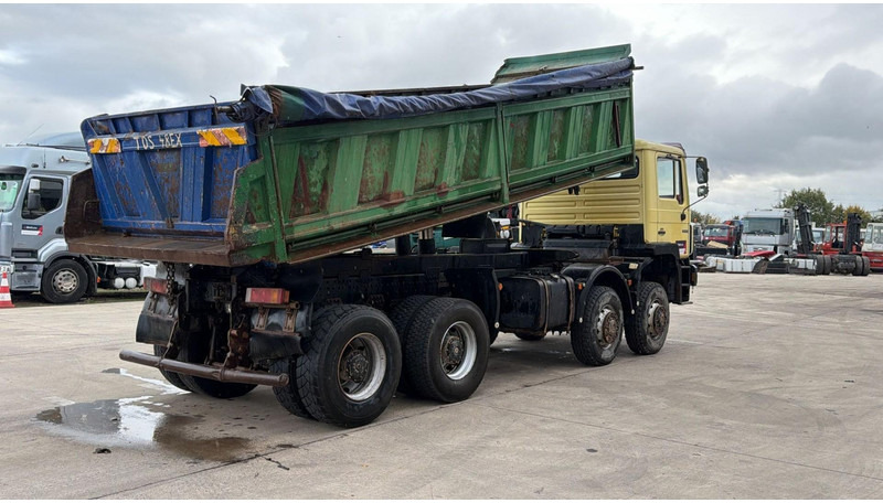 MAN 35.402 (8X8 / BIG AXLES / GRAND PONT / LAMES / STEEL SUSP. / 6 CYLINDER) - Kipper vrachtwagen: afbeelding 4 MAN 35.402 (8X8 / BIG AXLES / GRAND PONT / LAMES / STEEL SUSP. / 6 CYLINDER) - Kipper vrachtwagen: afbeelding 4