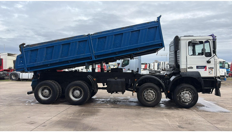 MAN 35.414 (6 CYLINDER / 8X6 / BIG AXLES / STEEL SUSP. / LAMES / GRAND PONT) - Kipper vrachtwagen: afbeelding 3 MAN 35.414 (6 CYLINDER / 8X6 / BIG AXLES / STEEL SUSP. / LAMES / GRAND PONT) - Kipper vrachtwagen: afbeelding 3