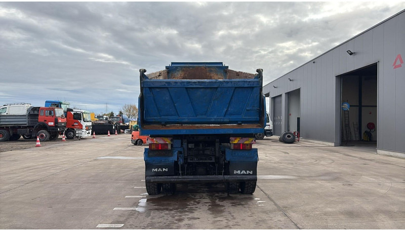 MAN 35.414 (6 CYLINDER / 8X6 / BIG AXLES / STEEL SUSP. / LAMES / GRAND PONT) - Kipper vrachtwagen: afbeelding 5 MAN 35.414 (6 CYLINDER / 8X6 / BIG AXLES / STEEL SUSP. / LAMES / GRAND PONT) - Kipper vrachtwagen: afbeelding 5