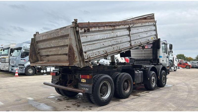 MAN 41.414 (6 CYLINDER / STEEL SUSP. / LAMES / BIG AXLE / GRAND PONT) - Kipper vrachtwagen: afbeelding 4 MAN 41.414 (6 CYLINDER / STEEL SUSP. / LAMES / BIG AXLE / GRAND PONT) - Kipper vrachtwagen: afbeelding 4