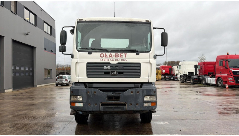 MAN TGA 26.310 (MANUAL PUMP / POMPE MANUELLE / MANUAL GEARBOX / BOITE MANUELLE / LAMES / GRAND PONT / STEEL SUSP.) - Chassis vrachtwagen: afbeelding 2 MAN TGA 26.310 (MANUAL PUMP / POMPE MANUELLE / MANUAL GEARBOX / BOITE MANUELLE / LAMES / GRAND PONT / STEEL SUSP.) - Chassis vrachtwagen: afbeelding 2