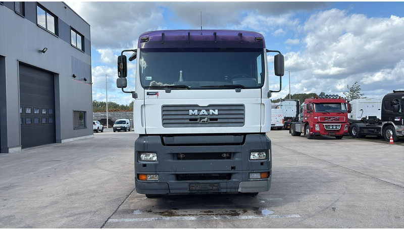 MAN TGA 28.480 (MANUAL PUMP / POMPE MANUELLE / BOITE MANUAL / MANUAL GEARBOX) - Chassis vrachtwagen: afbeelding 2 MAN TGA 28.480 (MANUAL PUMP / POMPE MANUELLE / BOITE MANUAL / MANUAL GEARBOX) - Chassis vrachtwagen: afbeelding 2
