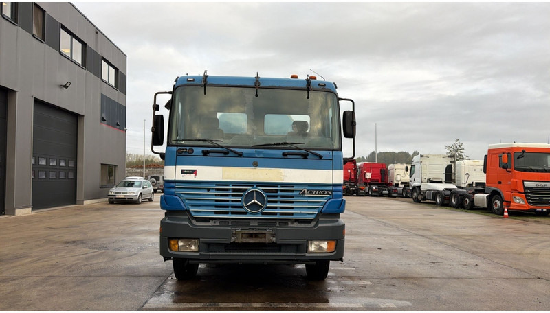 Mercedes-Benz ACTROS 2531 (16000 L / GRAND PONT / EPS / 6X2 / 3 PEDALES / V6) - Vacuümwagen: afbeelding 2 Mercedes-Benz ACTROS 2531 (16000 L / GRAND PONT / EPS / 6X2 / 3 PEDALES / V6) - Vacuümwagen: afbeelding 2