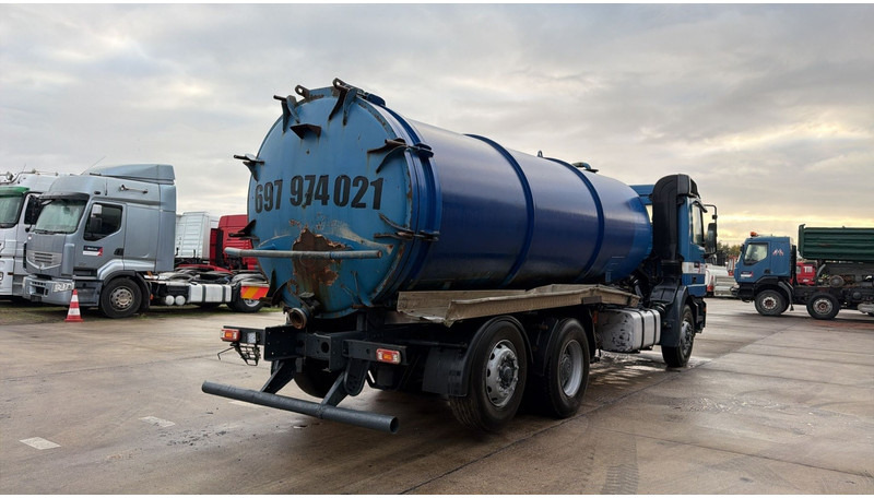 Mercedes-Benz ACTROS 2531 (16000 L / GRAND PONT / EPS / 6X2 / 3 PEDALES / V6) - Vacuümwagen: afbeelding 4 Mercedes-Benz ACTROS 2531 (16000 L / GRAND PONT / EPS / 6X2 / 3 PEDALES / V6) - Vacuümwagen: afbeelding 4