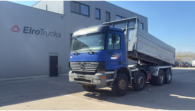 Mercedes-Benz ACTROS 3243 (FREINS TAMBOUR / EPS / 3 PEDALES / LAMES / GRAND PONT / STEEL SUSP. / V6) - Kipper vrachtwagen: afbeelding 1 Mercedes-Benz ACTROS 3243 (FREINS TAMBOUR / EPS / 3 PEDALES / LAMES / GRAND PONT / STEEL SUSP. / V6) - Kipper vrachtwagen: afbeelding 1