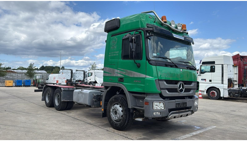 Mercedes-Benz Actros 2646 (LAMES / V6 / GRAND PONT / STEEL SUSP / MP3 / BOITE MANUELLE) - Chassis vrachtwagen: afbeelding 2 Mercedes-Benz Actros 2646 (LAMES / V6 / GRAND PONT / STEEL SUSP / MP3 / BOITE MANUELLE) - Chassis vrachtwagen: afbeelding 2