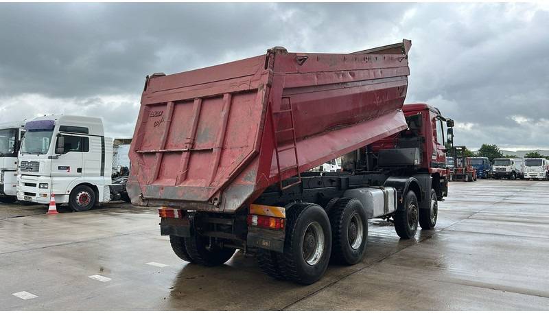 Mercedes-Benz Actros 4143 (BOITE MANUELLE / 8X8 / MANUAL GEARBOX / LAMES / GRAND PONT / BIG AXLE) - Kipper vrachtwagen: afbeelding 5 Mercedes-Benz Actros 4143 (BOITE MANUELLE / 8X8 / MANUAL GEARBOX / LAMES / GRAND PONT / BIG AXLE) - Kipper vrachtwagen: afbeelding 5