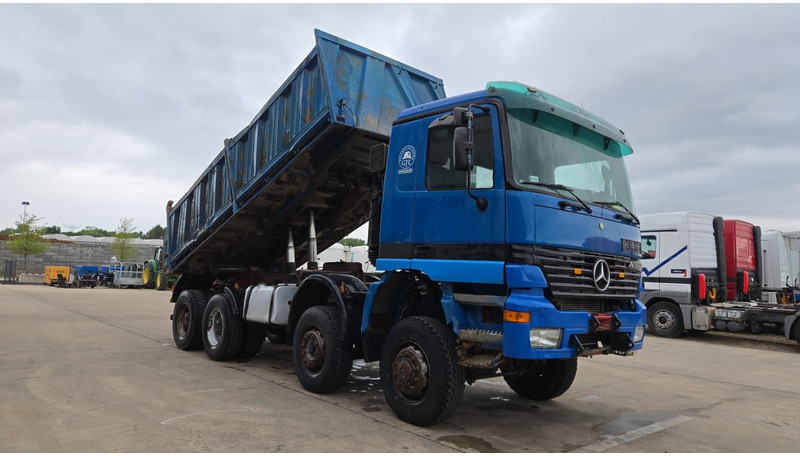 Mercedes-Benz Actros 4143 (EPS / 8X6 / LAMES / GRAND PONT / V6 / 3 PEDALES / MP1) - Kipper vrachtwagen: afbeelding 3 Mercedes-Benz Actros 4143 (EPS / 8X6 / LAMES / GRAND PONT / V6 / 3 PEDALES / MP1) - Kipper vrachtwagen: afbeelding 3