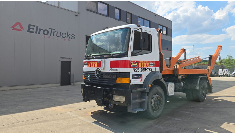 Mercedes-Benz Atego 1823 (BIG AXLE / STEEL SUSP. / LAMES / BOITE MANUELLE / MANUAL GETRIEBE) - Containertransporter/ Wissellaadbak vrachtwagen: afbeelding 1 Mercedes-Benz Atego 1823 (BIG AXLE / STEEL SUSP. / LAMES / BOITE MANUELLE / MANUAL GETRIEBE) - Containertransporter/ Wissellaadbak vrachtwagen: afbeelding 1