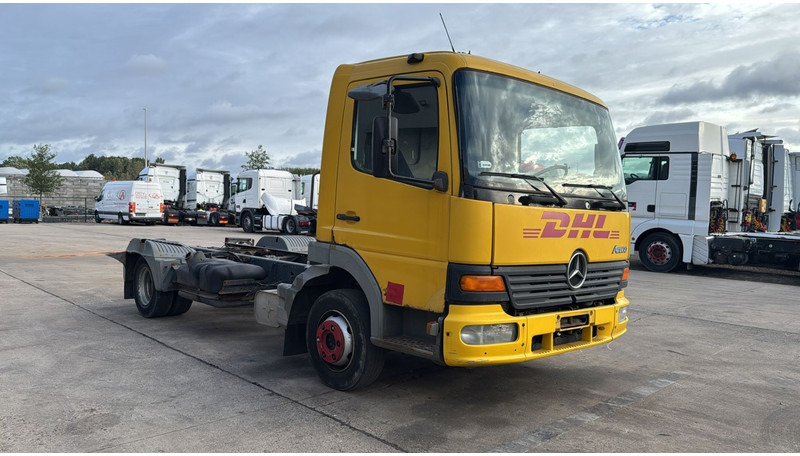 Mercedes-Benz Atego 815 (BOITE MANUELLE / MANUAL GEARBOX) - Chassis vrachtwagen: afbeelding 2 Mercedes-Benz Atego 815 (BOITE MANUELLE / MANUAL GEARBOX) - Chassis vrachtwagen: afbeelding 2
