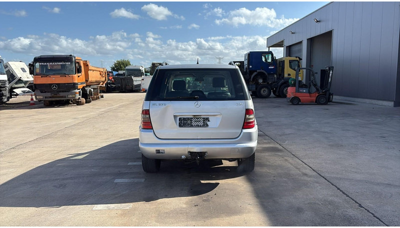 Mercedes-Benz M-Klasse ML 270 CDI - SUV: afbeelding 5 Mercedes-Benz M-Klasse ML 270 CDI - SUV: afbeelding 5