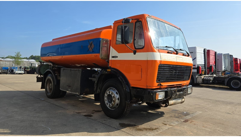 Mercedes-Benz SK 1619 (12.400L / GERMAN TRUCK / CAMION ALLEMAGNE / LAMES / GRAND PONT / V6) - Tankwagen: afbeelding 3 Mercedes-Benz SK 1619 (12.400L / GERMAN TRUCK / CAMION ALLEMAGNE / LAMES / GRAND PONT / V6) - Tankwagen: afbeelding 3