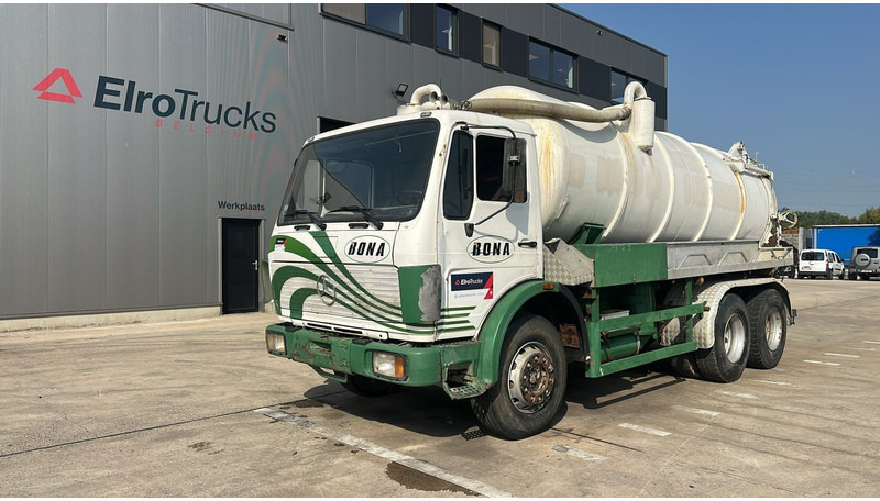 Mercedes-Benz SK 2224 (6X4 / V8 / LAMES / 15000 L / POMPE MANUELLE) - Vacuümwagen: afbeelding 1 Mercedes-Benz SK 2224 (6X4 / V8 / LAMES / 15000 L / POMPE MANUELLE) - Vacuümwagen: afbeelding 1
