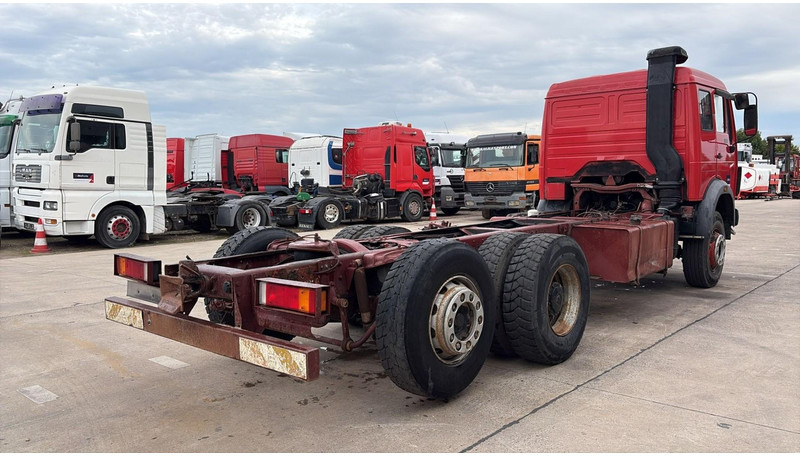 Mercedes-Benz SK 2233 (GRAND PONT / V8 AVEC 2X TURBO / BIG AXLE) - Chassis vrachtwagen: afbeelding 4 Mercedes-Benz SK 2233 (GRAND PONT / V8 AVEC 2X TURBO / BIG AXLE) - Chassis vrachtwagen: afbeelding 4