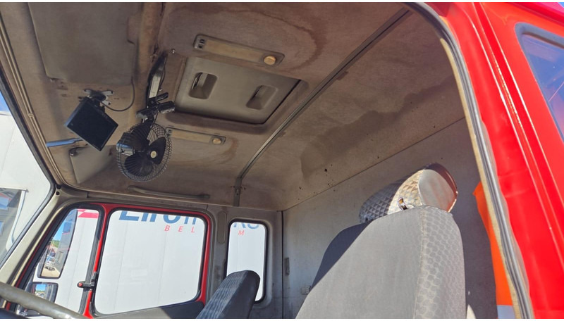 Vacuümwagen Mercedes-Benz SK 2435 (15.000 L / V8 AVEC 2X TURBO / BOITE MANUELLE / TRES BONNE ETAT / GRAND PONT): afbeelding 16