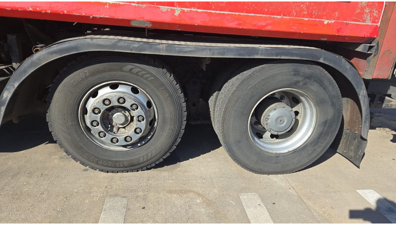 Vacuümwagen Mercedes-Benz SK 2435 (15.000 L / V8 AVEC 2X TURBO / BOITE MANUELLE / TRES BONNE ETAT / GRAND PONT): afbeelding 10