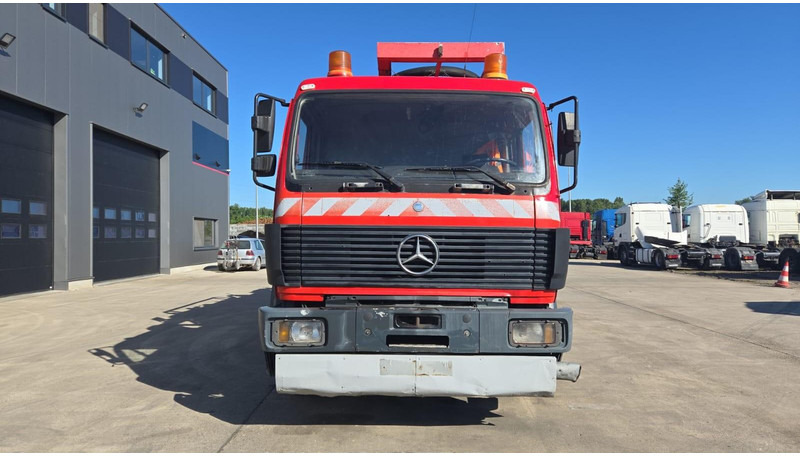Mercedes-Benz SK 2435 (15.000 L / V8 AVEC 2X TURBO / BOITE MANUELLE / TRES BONNE ETAT / GRAND PONT) - Vacuümwagen: afbeelding 2 Mercedes-Benz SK 2435 (15.000 L / V8 AVEC 2X TURBO / BOITE MANUELLE / TRES BONNE ETAT / GRAND PONT) - Vacuümwagen: afbeelding 2
