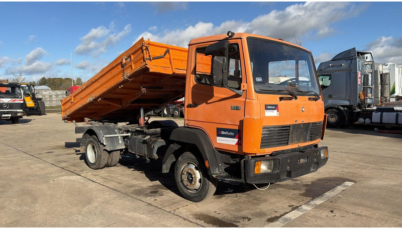 Mercedes-Benz SK 814 (3 WAY TIPPER / MANUAL PUMP / AUXILAIRY / SPER / STEEL SUSP. / LAMES) - Kipper vrachtwagen: afbeelding 2 Mercedes-Benz SK 814 (3 WAY TIPPER / MANUAL PUMP / AUXILAIRY / SPER / STEEL SUSP. / LAMES) - Kipper vrachtwagen: afbeelding 2
