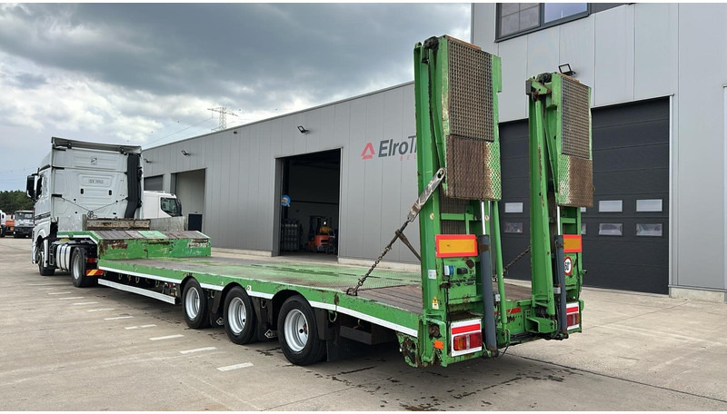 Nooteboom OSDB-45 VV (48 + 60 TONS /BE TRAILER / NALOOPAS / FOLLOW AXLE / NEW HYDRO PUMP / 4M HYDRAULIC RAMPS) - Dieplader oplegger: afbeelding 4 Nooteboom OSDB-45 VV (48 + 60 TONS /BE TRAILER / NALOOPAS / FOLLOW AXLE / NEW HYDRO PUMP / 4M HYDRAULIC RAMPS) - Dieplader oplegger: afbeelding 4