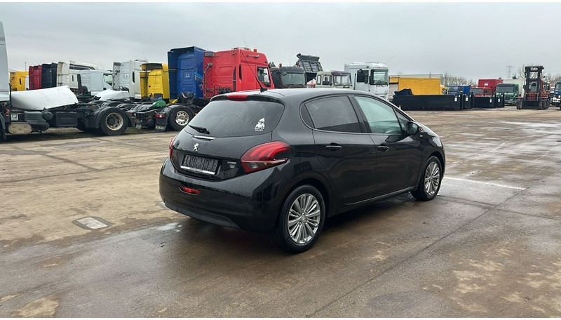 Peugeot 208 (BELGIAN CAR / AIRCO / 5 DOORS / PETROL) - Hatchback: afbeelding 5 Peugeot 208 (BELGIAN CAR / AIRCO / 5 DOORS / PETROL) - Hatchback: afbeelding 5