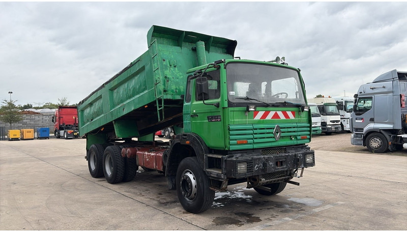 Renault G 300 MAXTER (GRAND PONT / POMPE MANUELLE / 6X4) - Kipper vrachtwagen: afbeelding 3 Renault G 300 MAXTER (GRAND PONT / POMPE MANUELLE / 6X4) - Kipper vrachtwagen: afbeelding 3