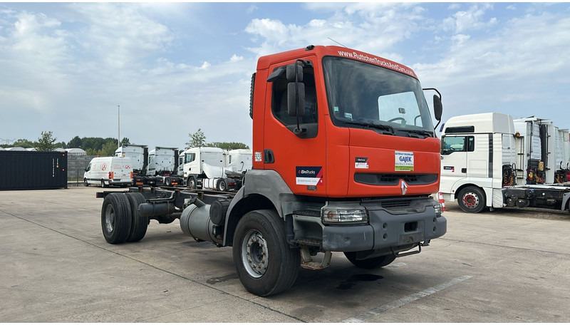 Renault Kerax 370 (GRAND PONT / LAMES / PROPRE / BOITE MANUELLE / STEEL SUSP.) - Chassis vrachtwagen: afbeelding 2 Renault Kerax 370 (GRAND PONT / LAMES / PROPRE / BOITE MANUELLE / STEEL SUSP.) - Chassis vrachtwagen: afbeelding 2
