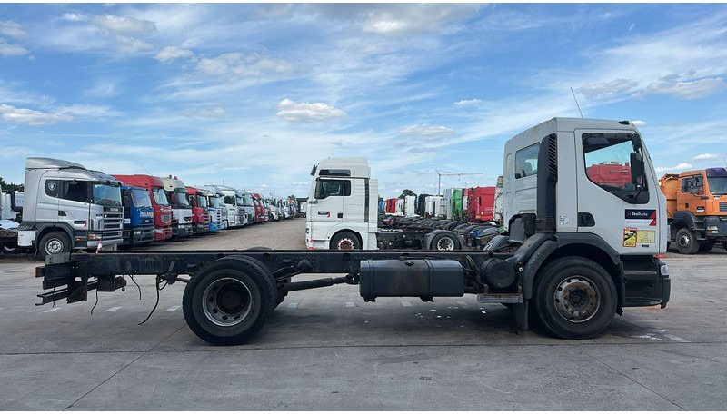 Renault PREMIUM 260 (CAMION FRANCAIS / LAMES / STEEL SUSP. / BOITE MANUELLE / POMPE MANUELLE) - Chassis vrachtwagen: afbeelding 5 Renault PREMIUM 260 (CAMION FRANCAIS / LAMES / STEEL SUSP. / BOITE MANUELLE / POMPE MANUELLE) - Chassis vrachtwagen: afbeelding 5