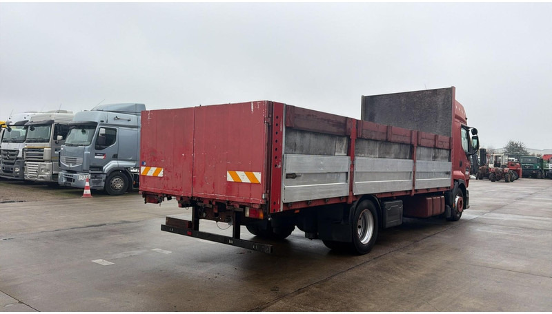 Renault Premium 340 (POMPE MANUELLE / MANUAL PUMP / PLATEAU LONGUE) - Vrachtwagen met open laadbak: afbeelding 4 Renault Premium 340 (POMPE MANUELLE / MANUAL PUMP / PLATEAU LONGUE) - Vrachtwagen met open laadbak: afbeelding 4