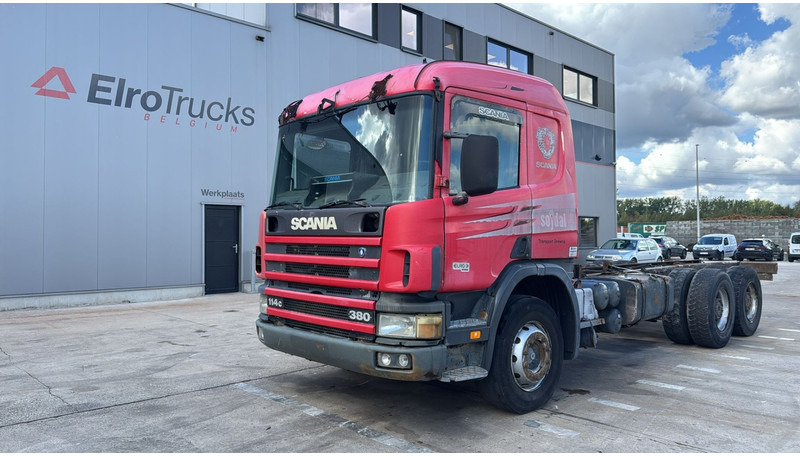Scania 114 - 380 (6X4 / GRAND PONT / LAMES / BIG AXLE / STEEL SUSP. / BOITE MANUELLE / MANUAL GEARBOX) - Chassis vrachtwagen: afbeelding 1 Scania 114 - 380 (6X4 / GRAND PONT / LAMES / BIG AXLE / STEEL SUSP. / BOITE MANUELLE / MANUAL GEARBOX) - Chassis vrachtwagen: afbeelding 1