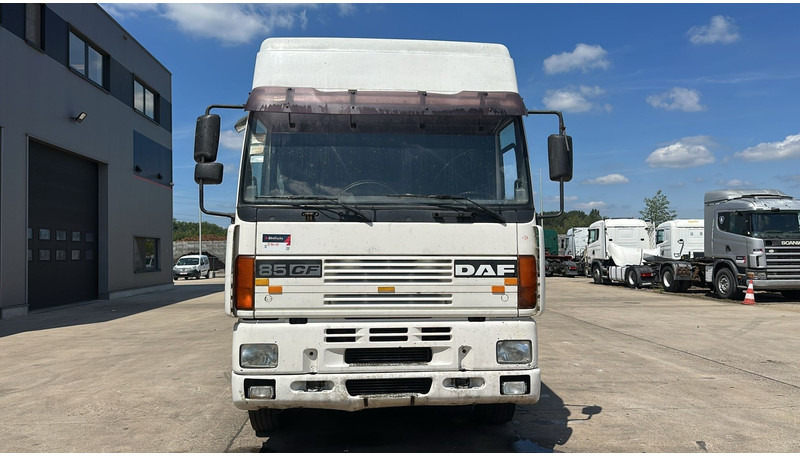 DAF 85 CF 340 (MANUAL GEARBOX / EURO 2 / BOITE MANUELLE) - Trekker: afbeelding 2 DAF 85 CF 340 (MANUAL GEARBOX / EURO 2 / BOITE MANUELLE) - Trekker: afbeelding 2