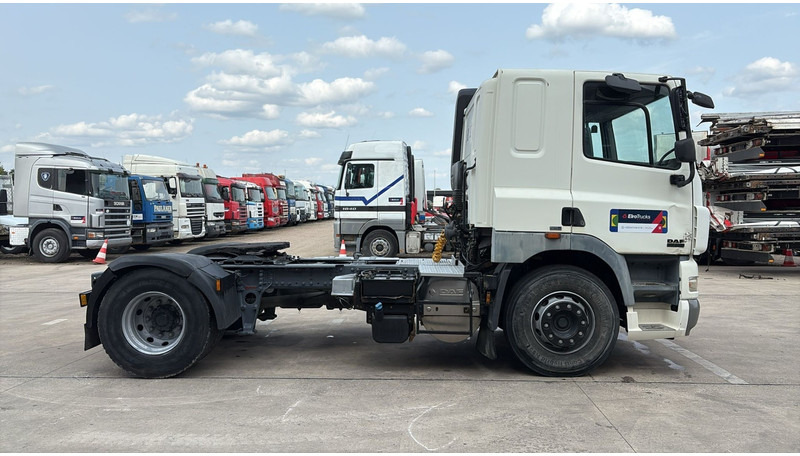 DAF 85 CF 410 (LOW CABIN / PETIT CABINE / TRES PROPRE / CLEAN CONDITION) - Trekker: afbeelding 4 DAF 85 CF 410 (LOW CABIN / PETIT CABINE / TRES PROPRE / CLEAN CONDITION) - Trekker: afbeelding 4
