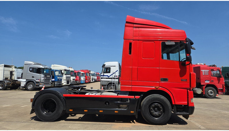 DAF XF 105.410 (BOITE MANUELLE / SUPER PROPRE !!! / TRES BONNE ETAT / AIRCO / MANUAL GEARBOX) - Trekker: afbeelding 4 DAF XF 105.410 (BOITE MANUELLE / SUPER PROPRE !!! / TRES BONNE ETAT / AIRCO / MANUAL GEARBOX) - Trekker: afbeelding 4