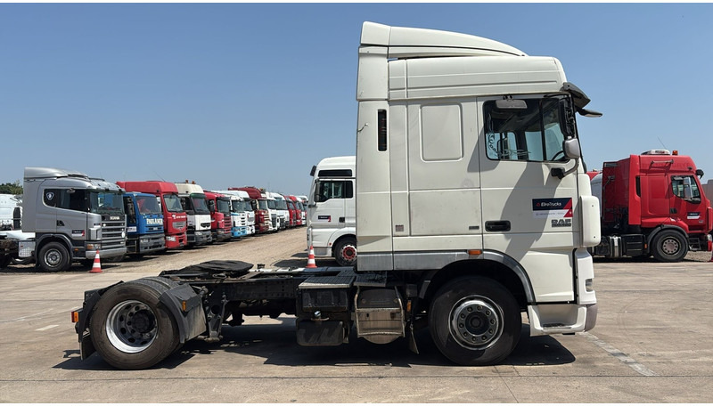 DAF XF 105.460 (GOOD CONDITION / AIRCO / AC / BONNE ETAT) - Trekker: afbeelding 4 DAF XF 105.460 (GOOD CONDITION / AIRCO / AC / BONNE ETAT) - Trekker: afbeelding 4